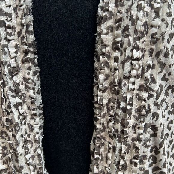 Chicos Travelers Animal Print Open Front Cardigan Lightweight Size 1 Medium - Picture 7 of 8